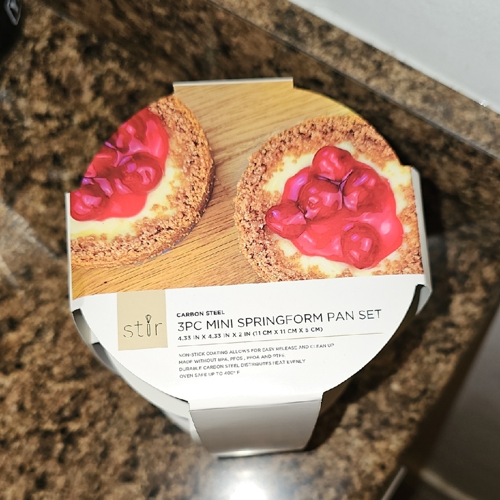 Carbon Steel 3-Piece Mini Springform Pan Set - Gray